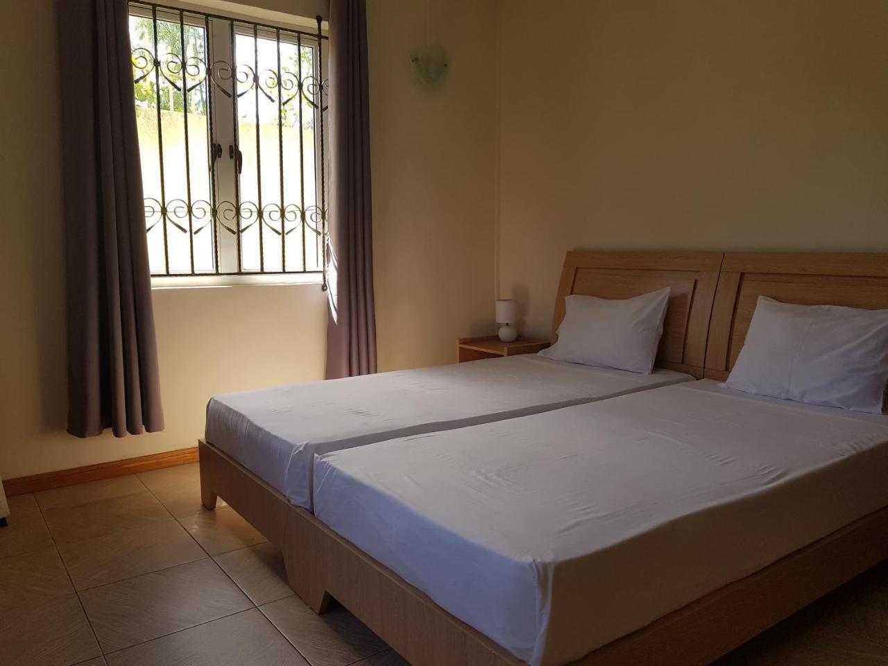 Paradise Hill Grand Baie Bagian luar foto