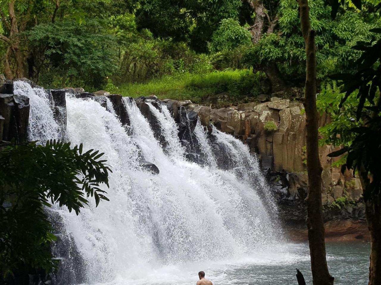 Paradise Hill Grand Baie Bagian luar foto