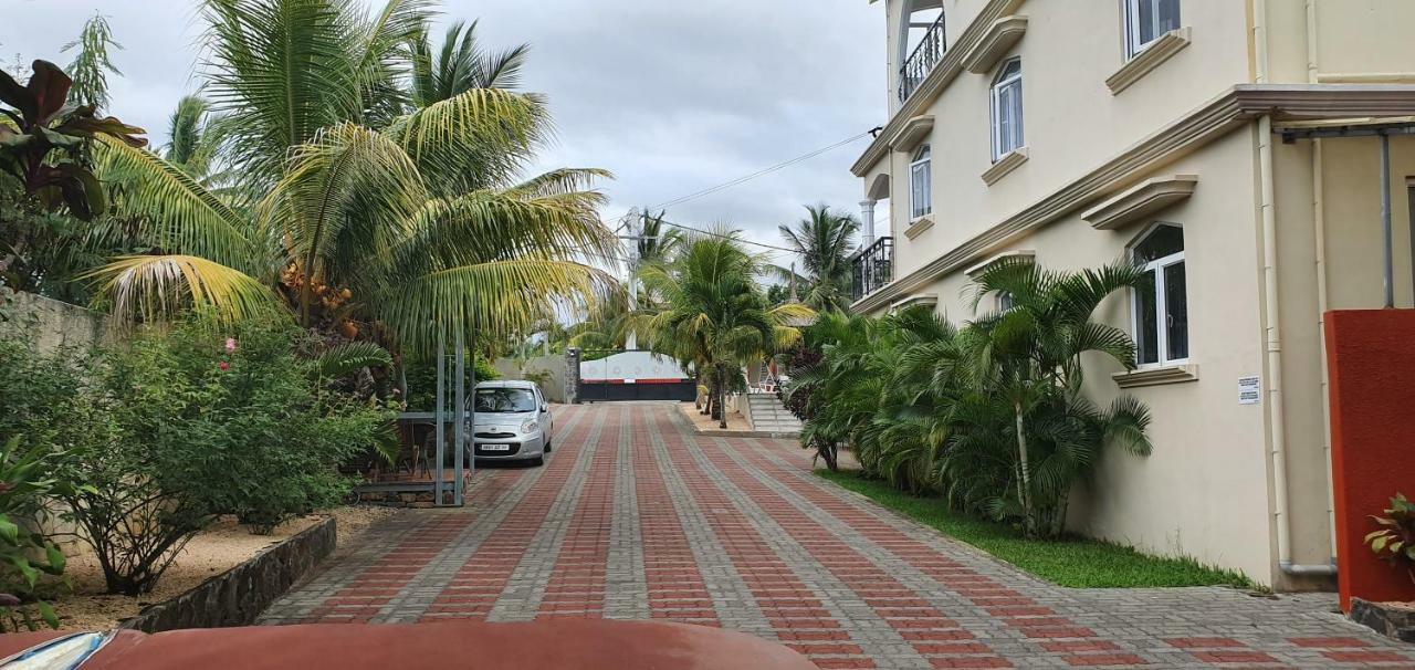Paradise Hill Grand Baie Bagian luar foto